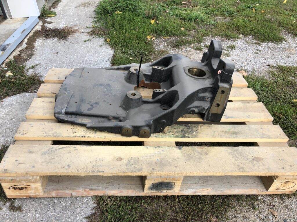 New Holland Front Axle Carrier for T4000 Frontlink Inc