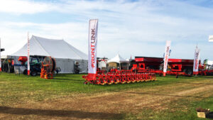 5 Things to Consider When Choosing a Canadian Farm Equipment Supplier - Frontlink - Banner