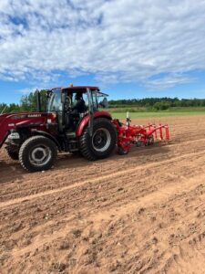 Tractor pulling 2023 Einbock 3R15”/2R30” Chopstar TWIN with Row Guard Camera Guidance